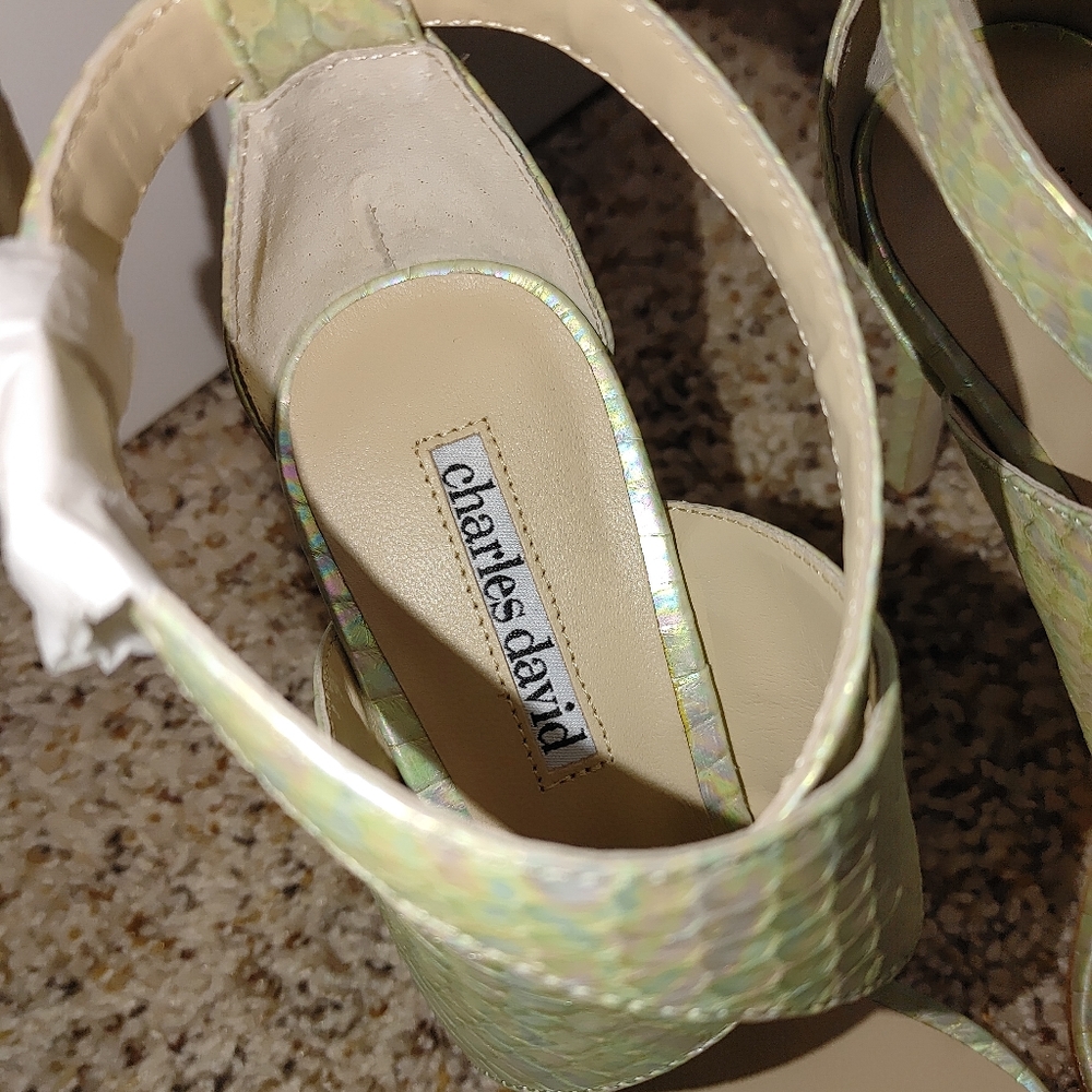 CHARLES DAVID ICON MINT SNAKE SANDAL 7.5 - Picture 6 of 12